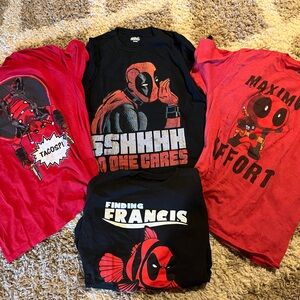 Deadpool T-shirt Bundle